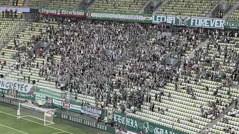 Co krzyczą kibice Islandii na stadionach? Emocje, o które warto pytać!