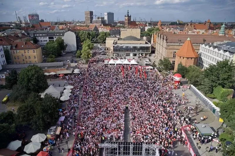 Czym Jest Strefa Kibica i Dlaczego Warto Się Tam Znaleźć?