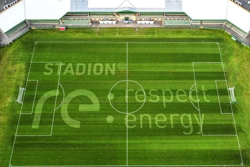 Dlaczego na stadionie trawa jest w pasy? Odkrywamy tajemnice zielonego dywanu