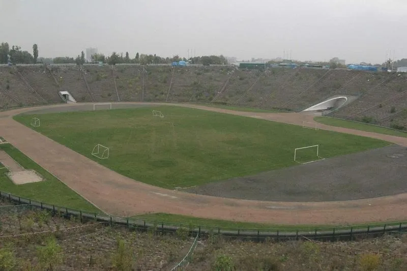 Gdzie przeniesiono kupców ze Stadionu Dziesięciolecia? Odkrywamy nowe lokalizacje!