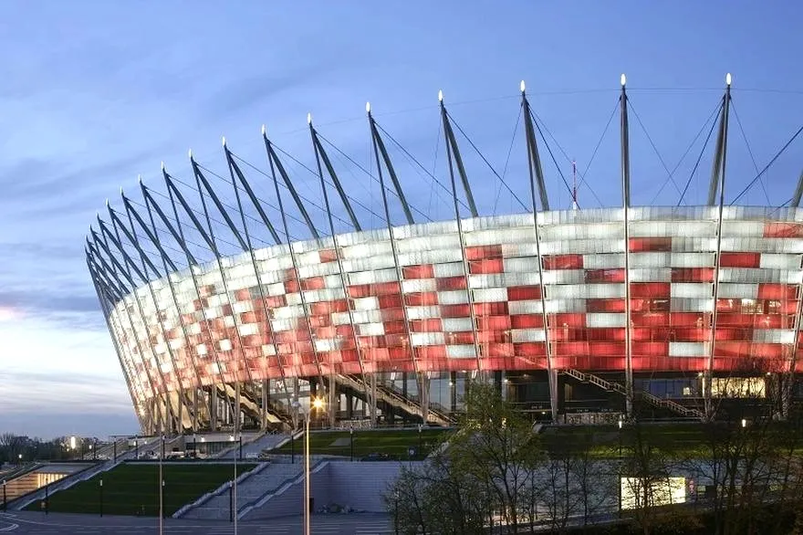 Gdzie zjeść smacznie koło Stadionu Narodowego? Oto nasze propozycje!