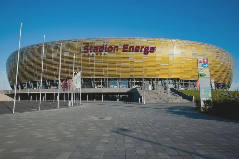 Jak dojechać na stadion Energa Gdańsk: praktyczny przewodnik