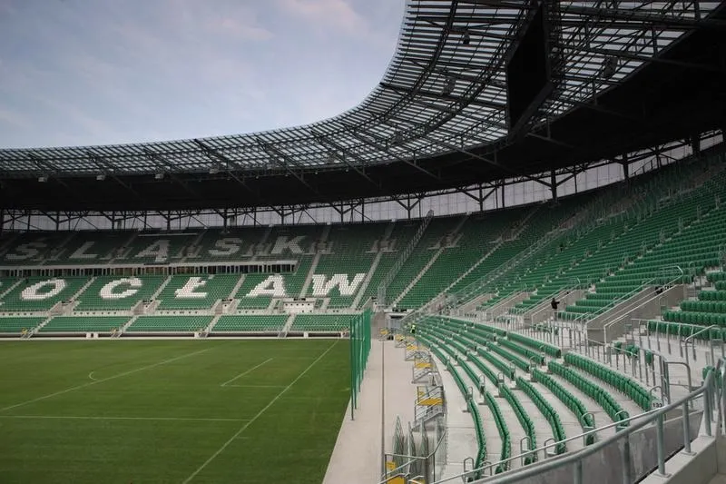Jak najlepiej dojechać do stadionu we Wrocławiu? Praktyczny przewodnik dla fanów
