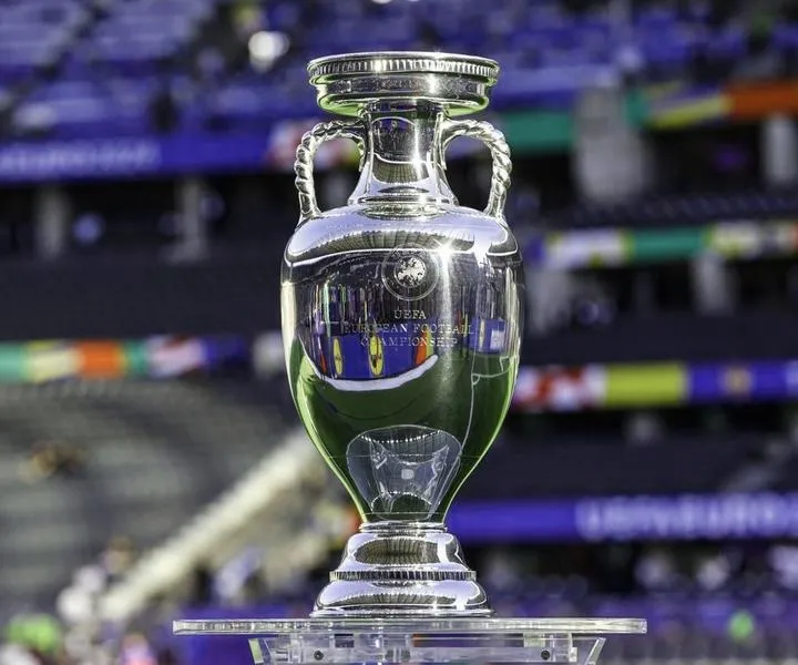 Kiedy odbywają się mistrzostwa Europy w piłce nożnej i co ile lat?