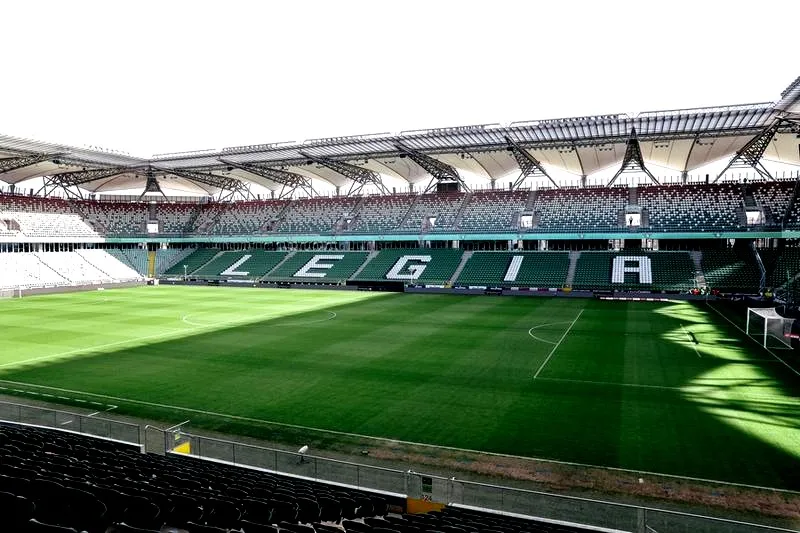 Legia na stadionie: ile miejsc czeka na kibiców?