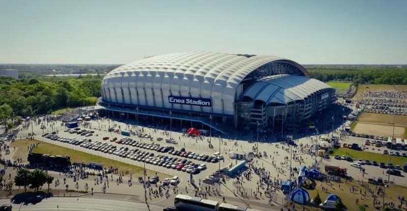 Przewodnik: Jak skutecznie dojechać na stadion w Poznaniu?