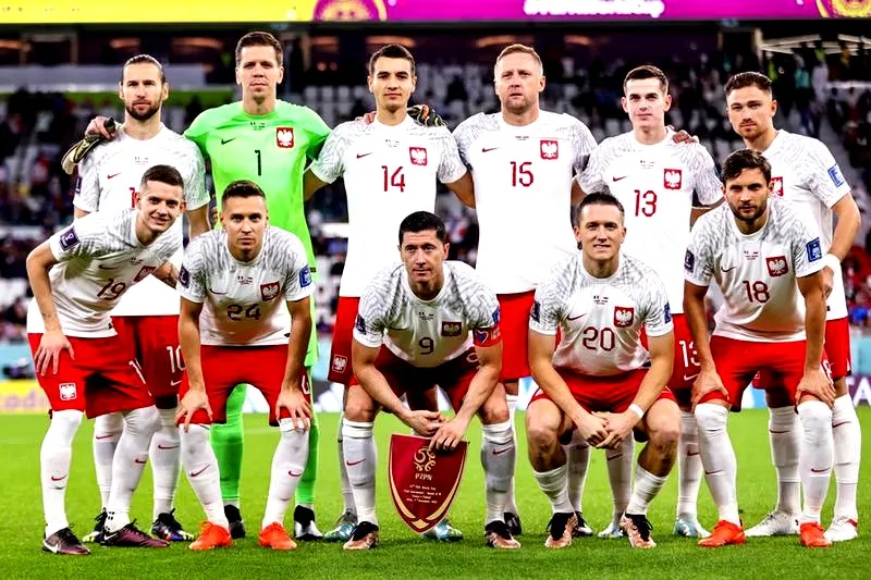 Z kim dzisiaj zmierzy się polska piłka nożna? Sprawdź najnowsze informacje!