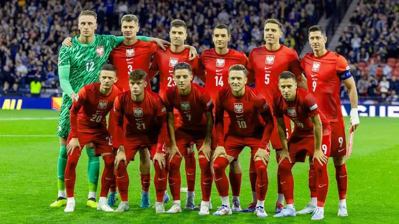 Polska w piłkę nożną