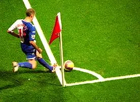 Rzut rożny w piłce nożnej