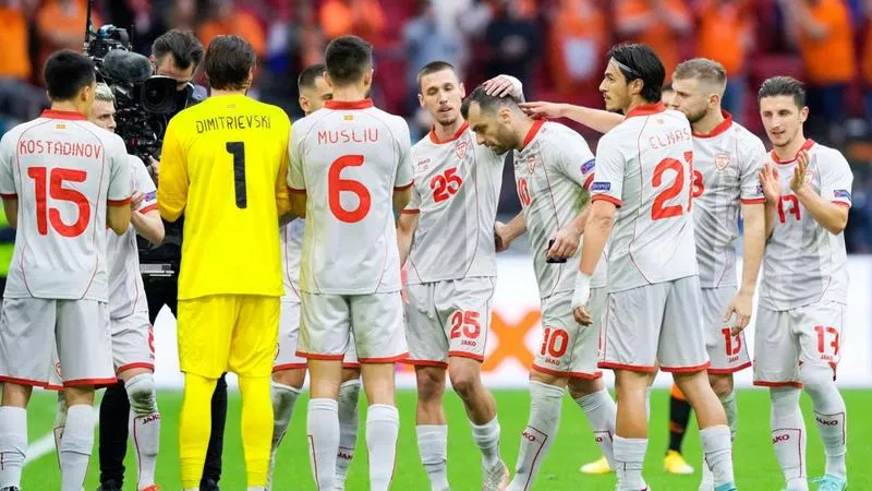 Tradycja szpaleru w futbolu